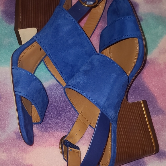 Tory Burch Sandals - Picture 5 of 11